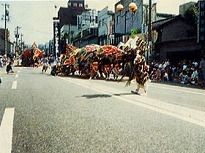 森本の祭り　加賀獅子３